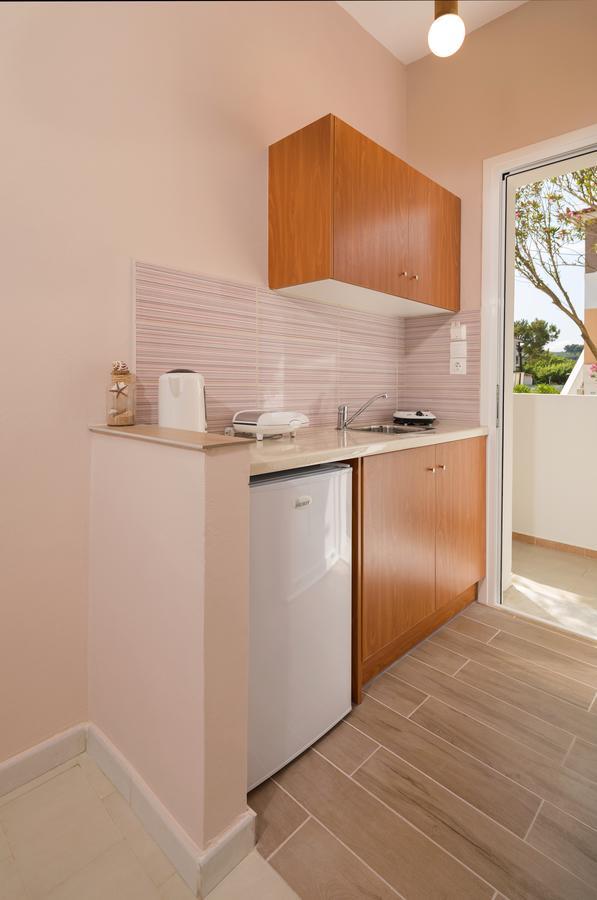 Mare Blu Studios & Suites Laganas Exterior foto